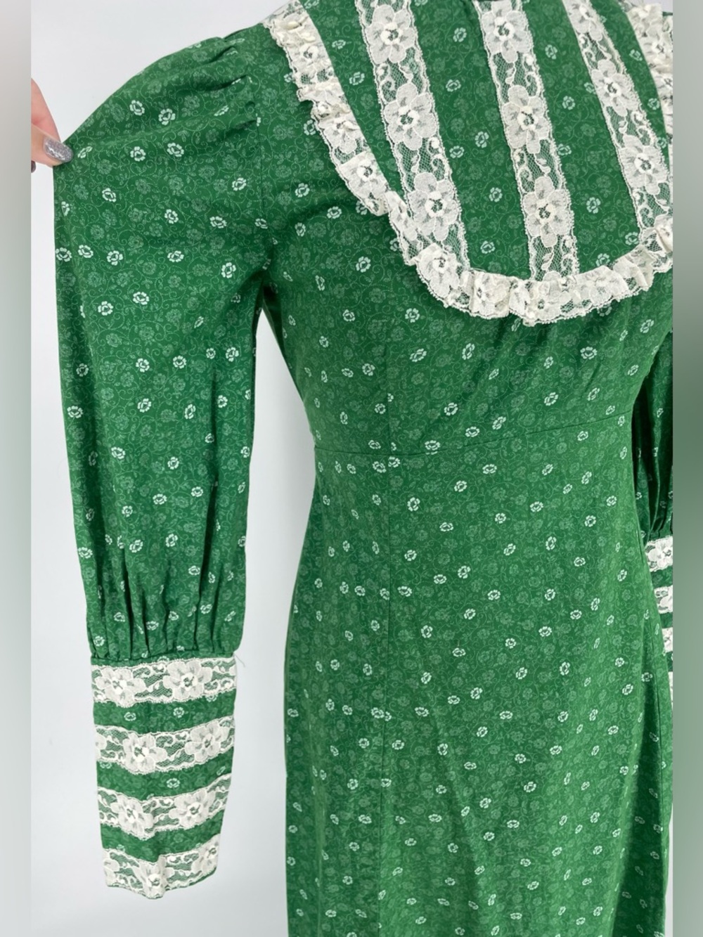 1970s Green High Neck Voluminous Long Sleeve Handmade Prairie Dress Lace Accents - Picture 10 of 15